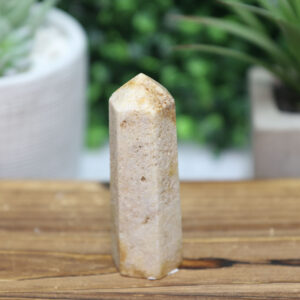 Alternative view of Pink Amethyst Tower