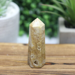 Alternative view of Pink Amethyst Tower