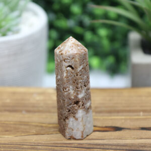 Alternative view of Pink Amethyst Tower